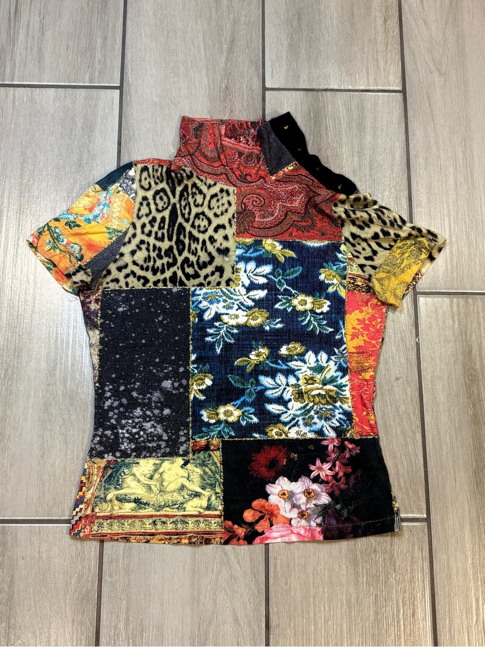 2000s Roberto Cavalli T-Shirt size Medium - Picture 2 of 8